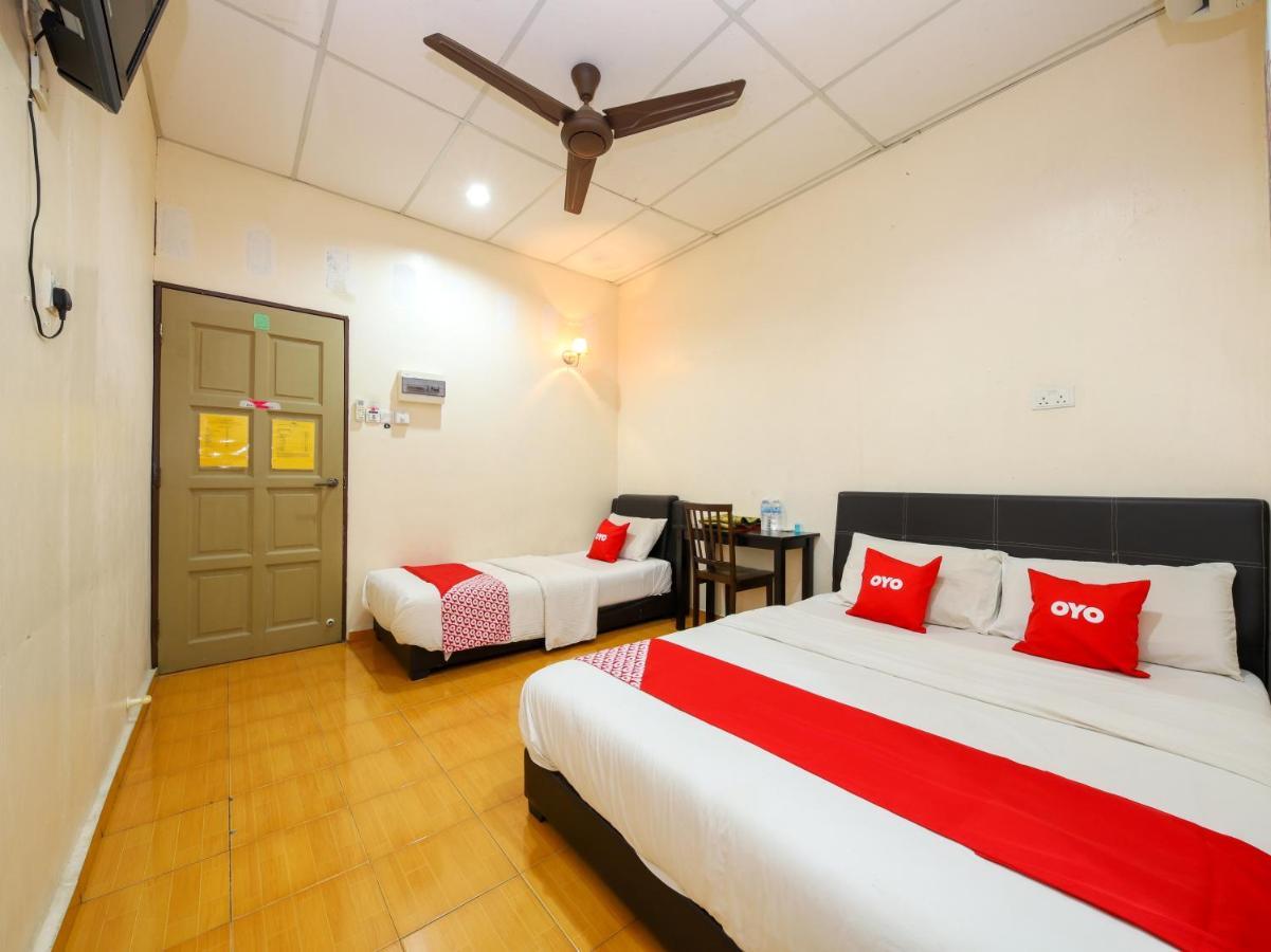 Oyo 89763 Bluewater Hotel Mersing Exterior foto