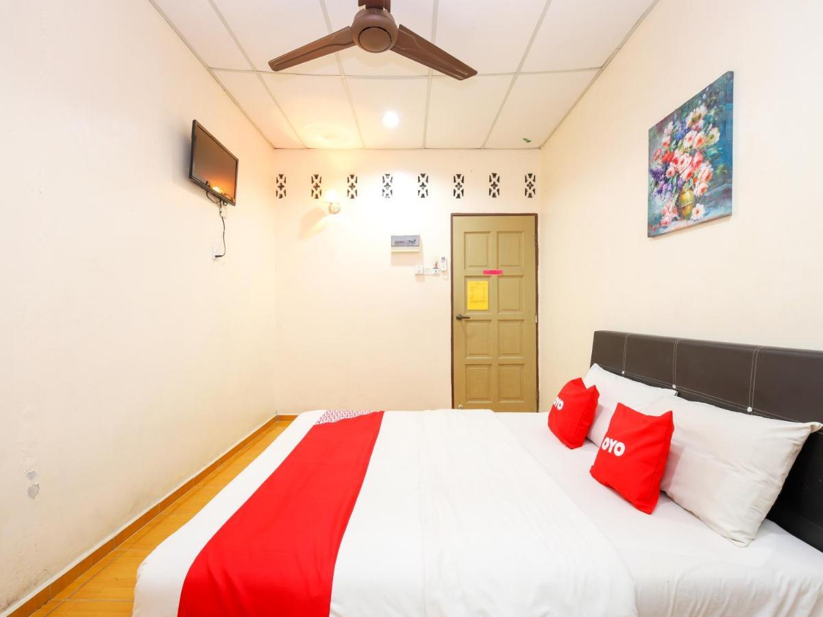 Oyo 89763 Bluewater Hotel Mersing Exterior foto