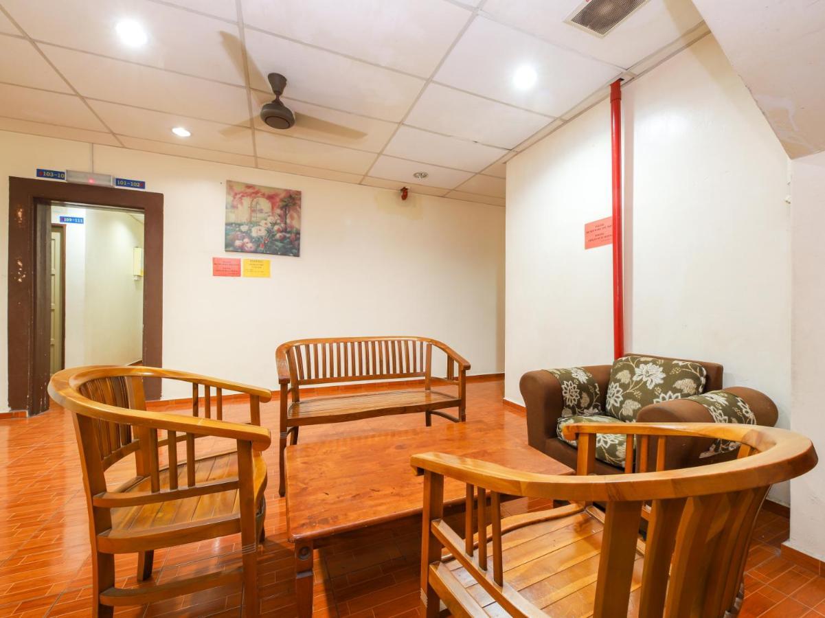 Oyo 89763 Bluewater Hotel Mersing Exterior foto